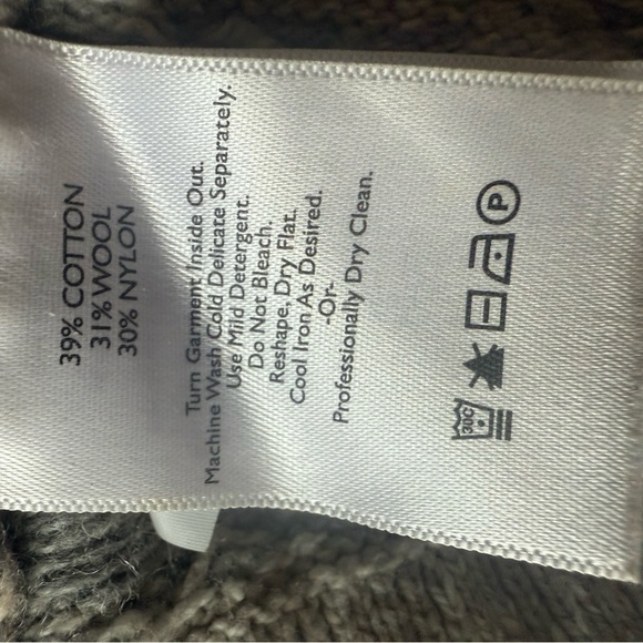 Eddie Bauer Gray Geometric Women's Cowl Neck Sweater - Picture 4 of 5